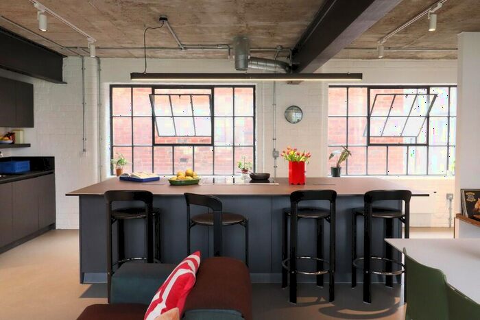 3 Bedroom Apartment To Rent In Milton Street, Sheffield, S3