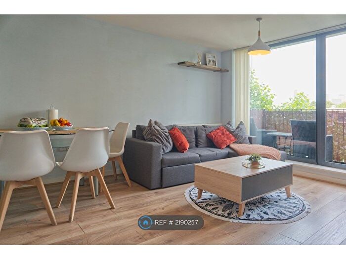 1 Bedroom Flat To Rent In The Drakes, London, SE8