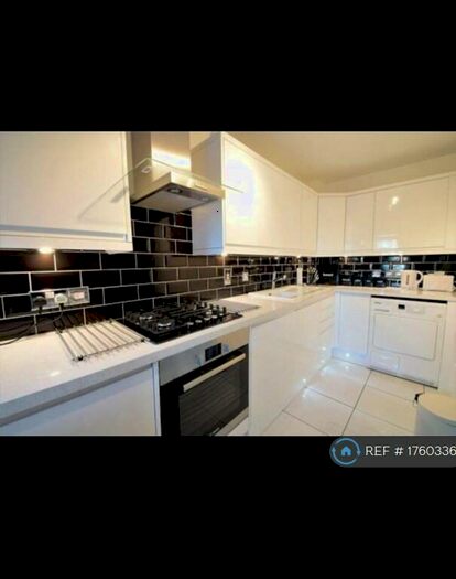 2 Bedroom Terraced House To Rent In Cedarhurst Street, Bromley, BR1