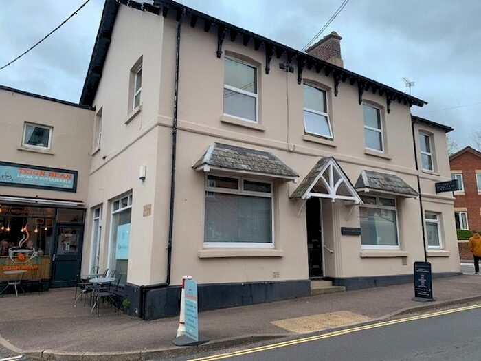 1 Bedroom Flat To Rent In Main Road, Exminster, Exeter, EX6