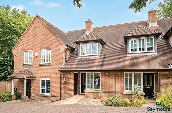 2 Bedroom Terraced House For Sale In Guildford, Surrey, GU1