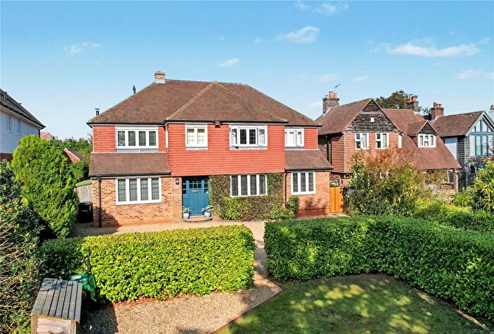 5 Bedroom Detached House For Sale In Shortheath Road, Farnham, Surrey, GU9