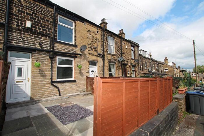 1 Bedroom Terraced House To Rent In Edgar Street, Clayton, Bradford, BD14