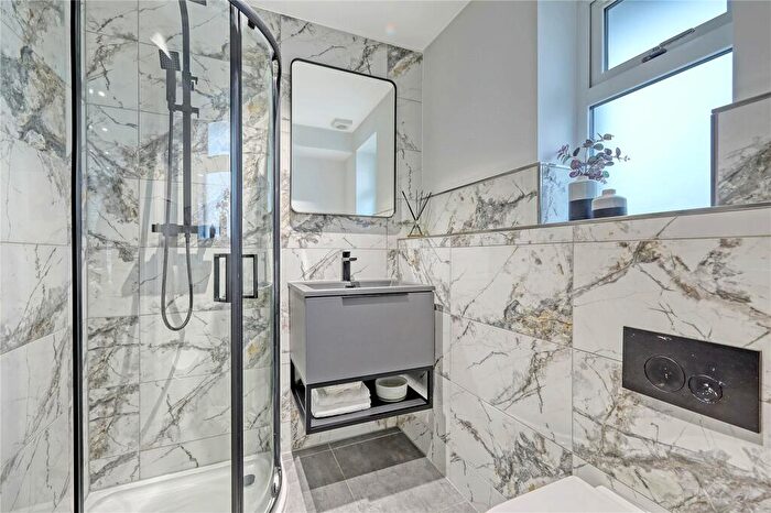 2 Bedroom Apartment To Rent In Stock Road, Billericay, Essex, CM12