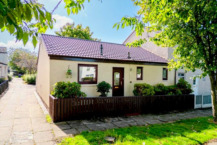 2 Bedroom Bungalow For Sale In Auchenharvie Place, Irvine, North ...