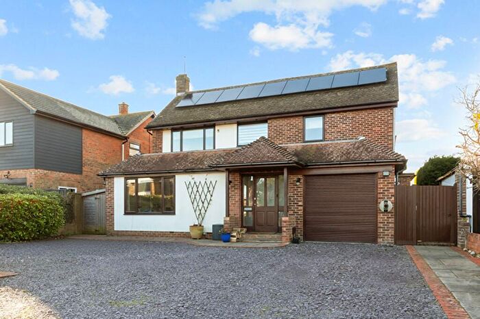 5 Bedroom Detached House For Sale In Golden Avenue, East Preston, BN16