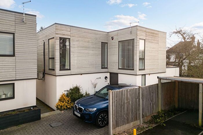 3 Bedroom Detached House For Sale In Coleridge Road, Cambridge, CB1