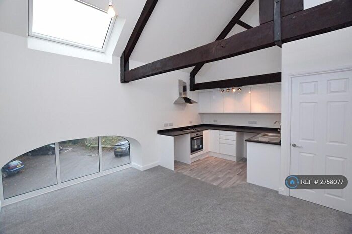 2 Bedroom Flat To Rent In St. Hughs, Radstock, BA3