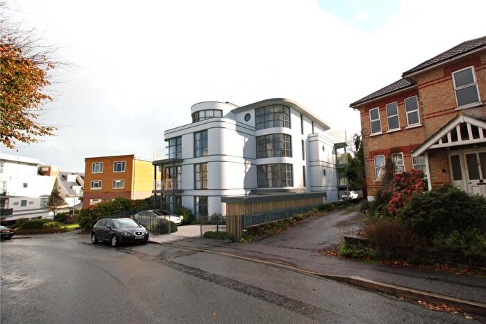 2 Bedroom Apartment For Sale In Burnaby Road, Bournemouth, Dorset, BH4