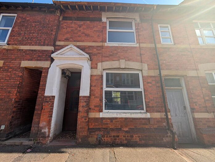 2 Bedroom Terraced House To Rent In Wellington Street, Kettering, NN16