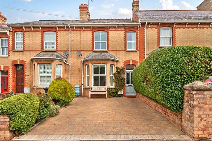 2 Bedroom Terraced House For Sale In Mountway Road, Bishops Hull, TA1