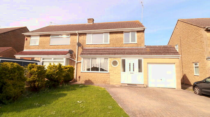 3 Bedroom Semi-Detached House To Rent In Darwin Close, Swindon, SN3