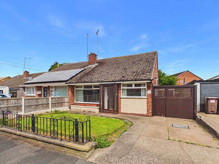 3 Bedroom Bungalow For Sale In The Downs, Silverdale, Nottingham, NG11