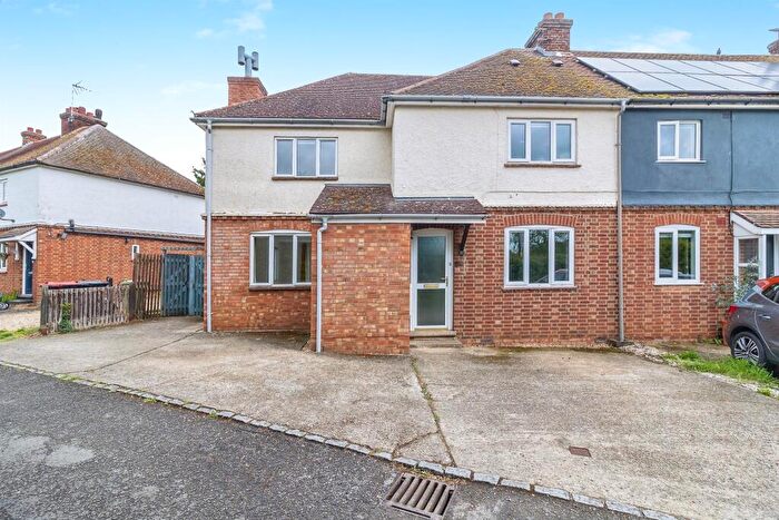 4 Bedroom End Of Terrace House For Sale In Lower End Road, Wavendon, Milton Keynes, MK17