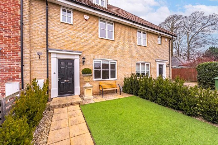 4 Bedroom Terraced House For Sale In Lord Nelson Drive, Norwich, NR5