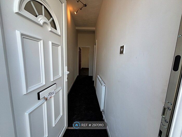 3 Bedroom End Terrace House To Rent In Walmersley Road, Bury, BL9