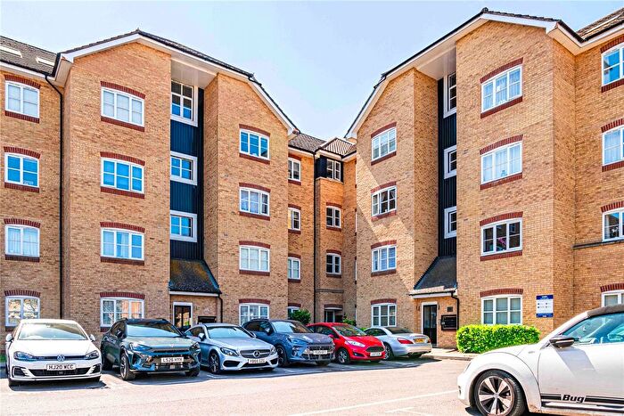 1 Bedroom Flat To Rent In Evans Wharf, Hemel Hempstead, Hertfordshire, HP3