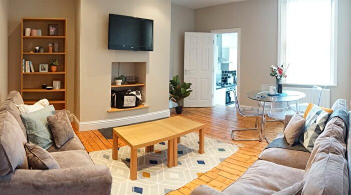 3 Bedroom Penthouse To Rent In Second Avenue, NE6