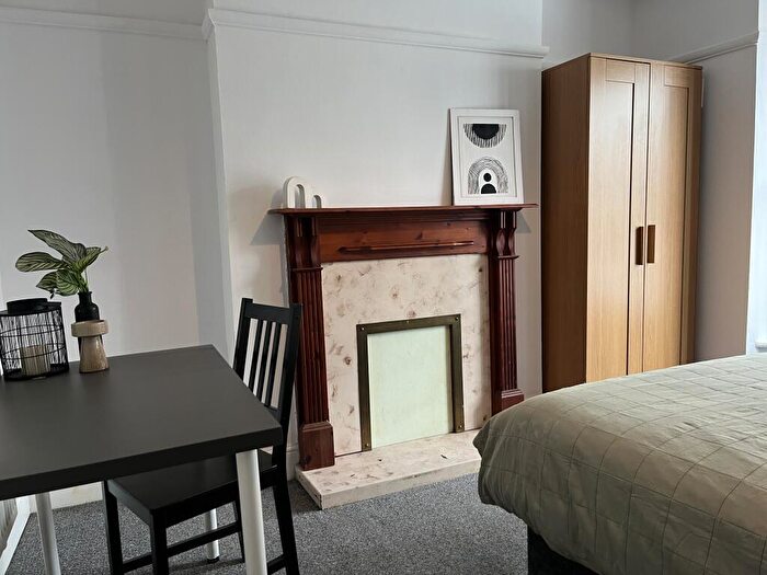 3 Bedroom Terraced House To Rent In Cosy Bedroom House // /, LN5