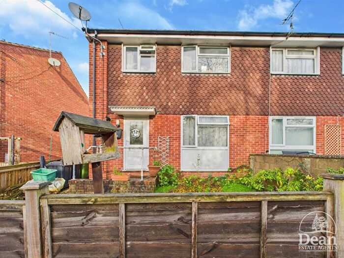 3 Bedroom Semi-detached House For Sale In Morcroft Place, Whitecroft, Lydney, GL15