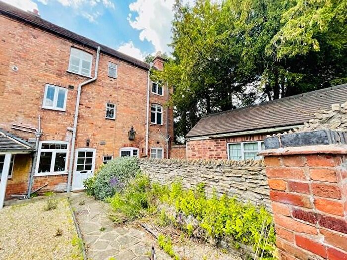 3 Bedroom Terraced House To Rent In Vicarage Road, Leamington Spa, CV32