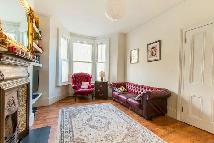 4 Bedroom Terraced House To Rent In Holly Park Road, Friern Barnet, London, N11