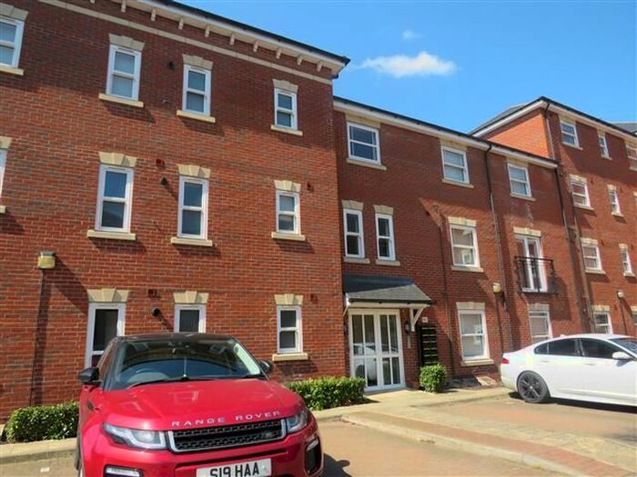 2 Bedroom Flat To Rent In Turing Gate, Bletchley, Milton Keynes, MK3