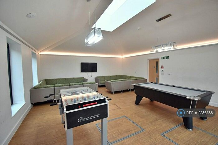 6 Bedroom Terraced House To Rent In Hillside Court, Reading, RG1