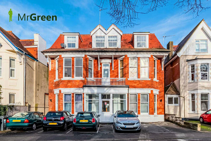 1 Bedroom Flat To Rent In Glen Road, Bournemouth, BH5