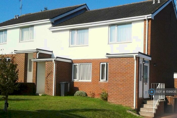 2 Bedroom Flat To Rent In Endfield Close, Exeter, EX1