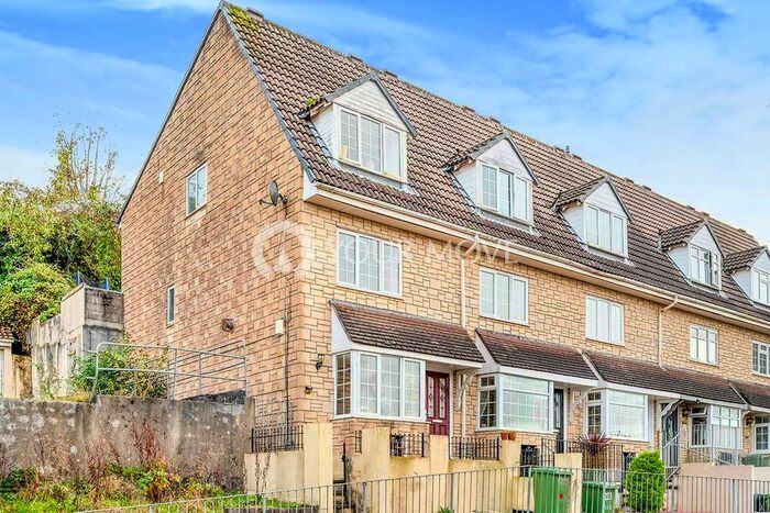 4 Bedroom End Of Terrace House To Rent In Austin Crescent, Plymouth, Devon PL6