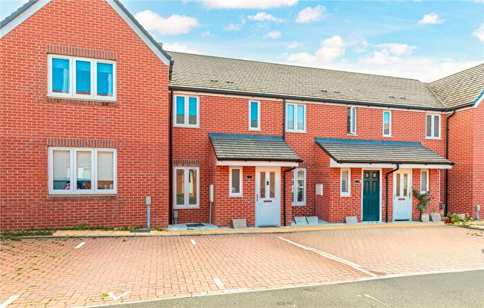 2 Bedroom Terraced House For Sale In Roger Croft Drive, Thatcham, Berkshire, RG19