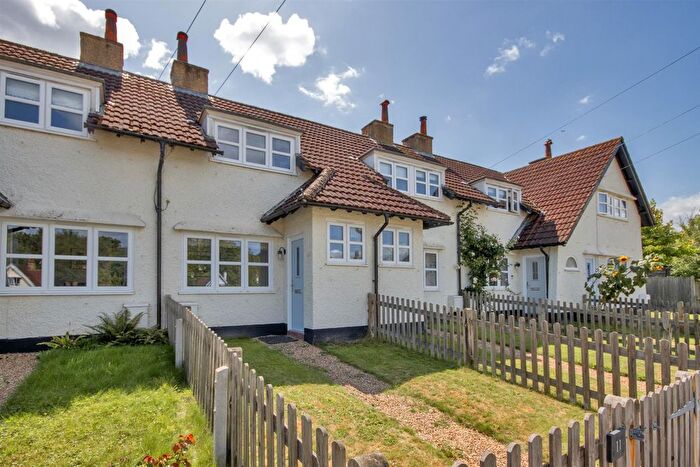 2 Bedroom Terraced House For Sale In Powder Mill Lane, Leigh, TN11