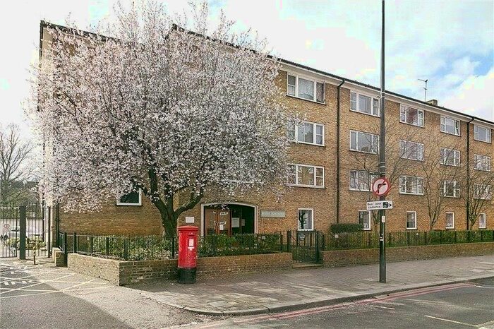 Studio To Rent In Harleyford Street, London, SE11