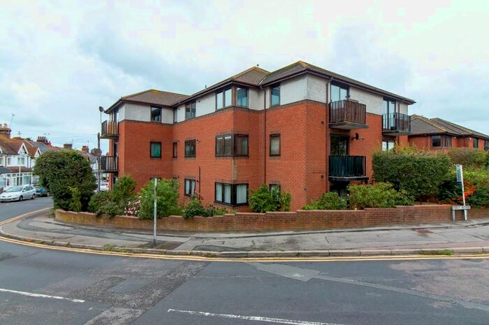 2 Bedroom Flat To Rent In George Hill Road, Greyfriars Court George Hill Road, CT10