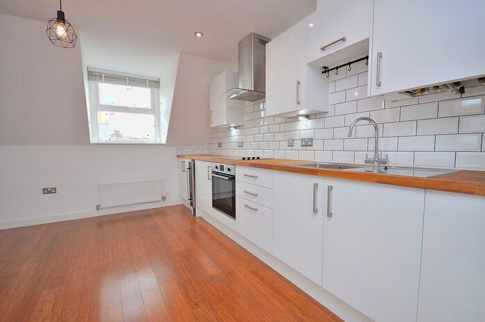 2 Bedroom Flat To Rent In Ruskin Road, Northampton, NN2