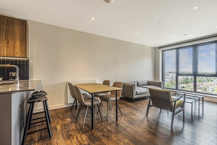 1 Bedroom Flat To Rent In Grenan Square, Greenford, UB6