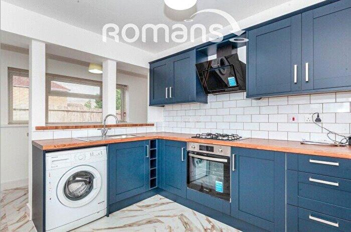 2 Bedroom Semi-Detached House To Rent In Smiths Lane, Windsor, SL4