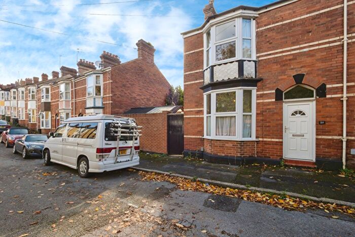 2 Bedroom End Terrace House For Sale In St. Sidwells Avenue, Exeter, Devon, EX4