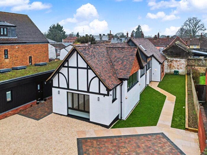 3 Bedroom Barn Conversion For Sale In Park Street, Baldock, SG7