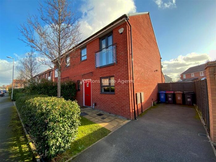 3 Bedroom Semi-Detached House To Rent In River View Drive, Salford, M7