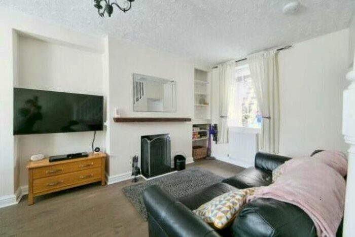 2 Bedroom End Of Terrace House To Rent In Lon Abererch, Pwllheli, LL53