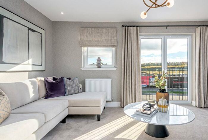 3 Bedroom Town House For Sale In Kettleslaw Square, South Queensferry, EH30
