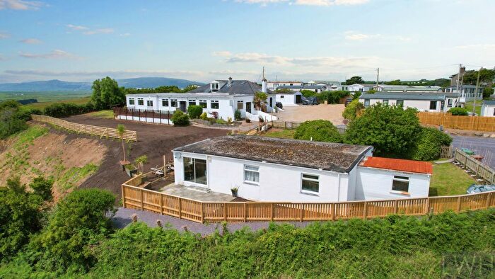 4 Bedroom Property For Sale In Abersoch, Pwllheli, LL53