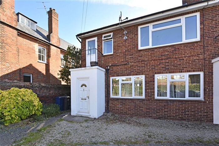 2 Bedroom Apartment To Rent In Glade Road, Marlow, Buckinghamshire, SL7