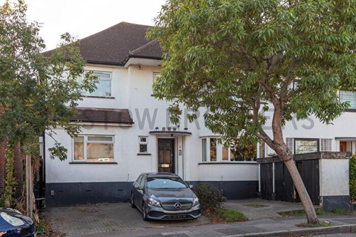 1 Bedroom Flat To Rent In Wigram Road, Wanstead, E11