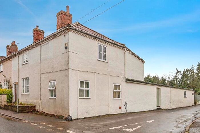 3 Bedroom Terraced House For Sale In High Street, Cawston, Norwich, NR10