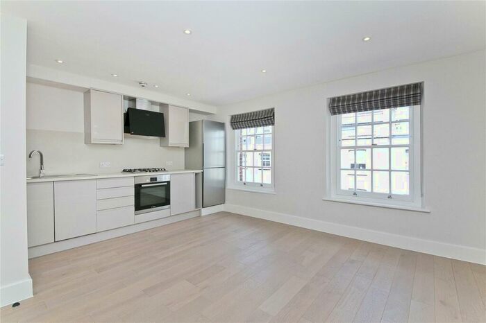 1 Bedroom Apartment To Rent In Exmouth Market, Clerkenwell, London, EC1R