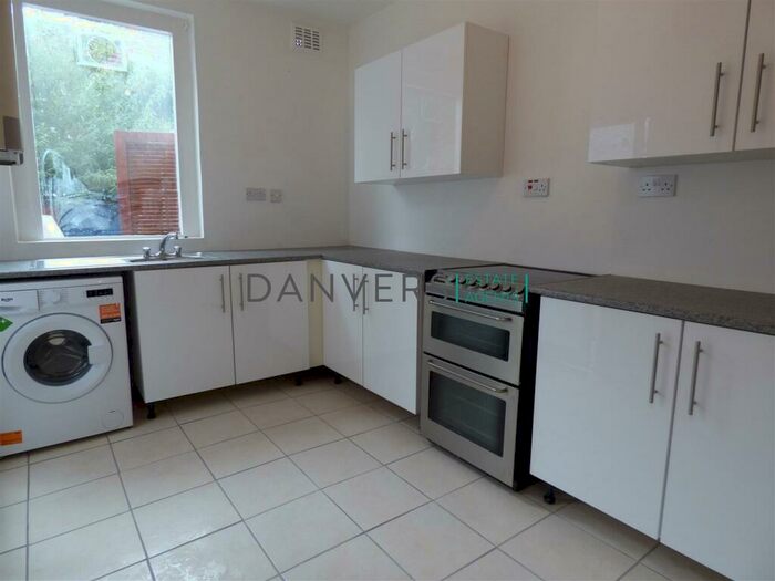 3 Bedroom Terraced House To Rent In Merton Avenue, Leicester, LE3
