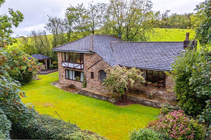 4 Bedroom Detached House For Sale In Back Lane, Heath Charnock, Chorley, PR6